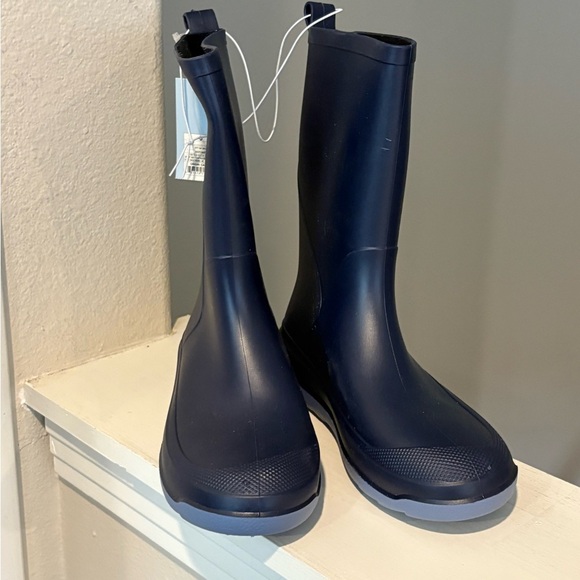 NEW w/tag Cat & Jack Andy Slip On Rain Boots Navy Youth Size 5 - Picture 1 of 8